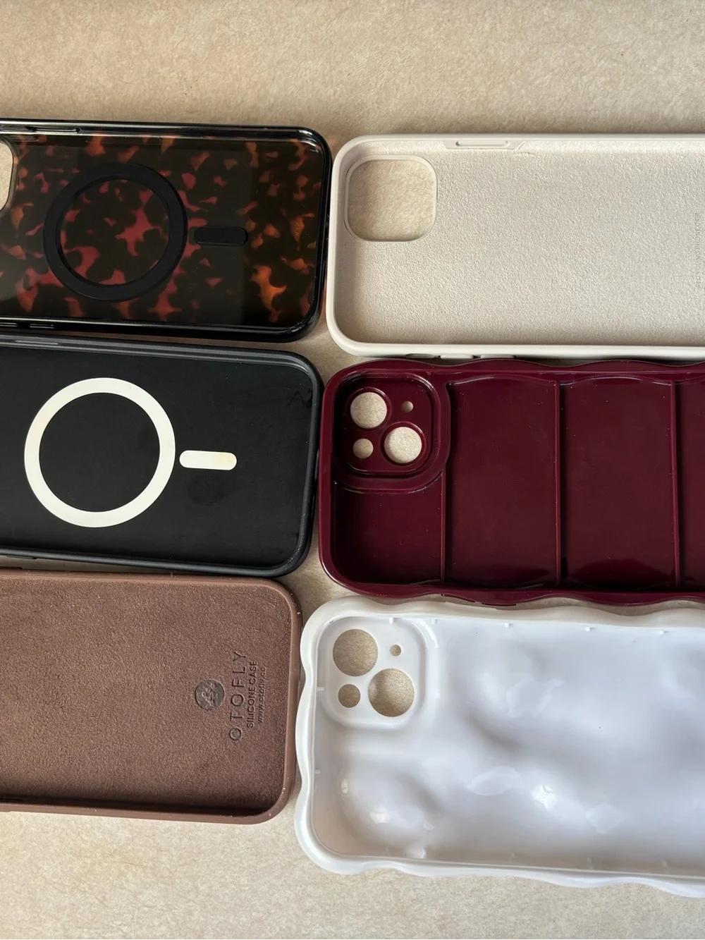 Lot of iphone 15 plus cases